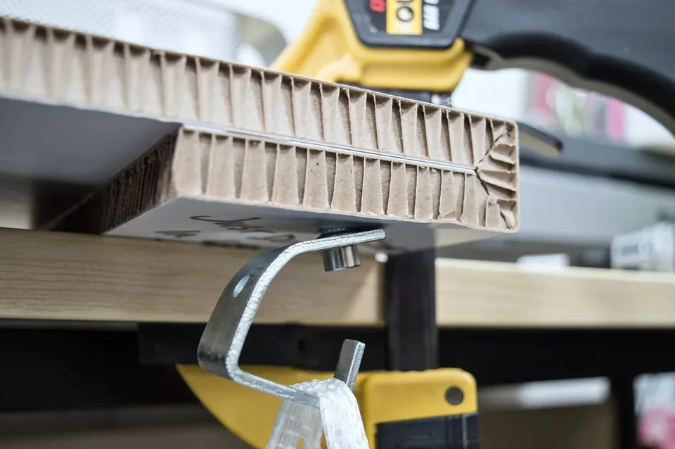 Cut structural board showing its paper-based core
