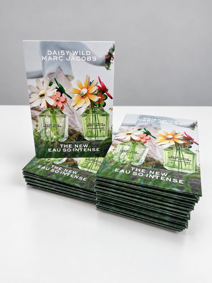 Marc Jacobs Daisy Wild upright campaign panel with a batch of folded printed panels
